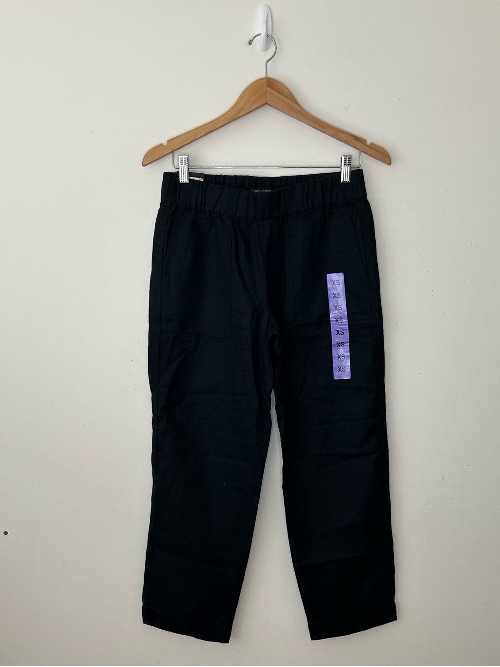 Banana Republic Women's XS Black Tapered Crop Pull On Pants Linen NWT